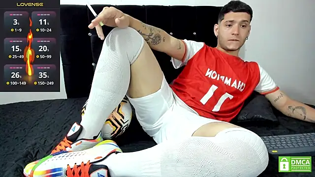 Noha white online show from 10-14-25, 07:14