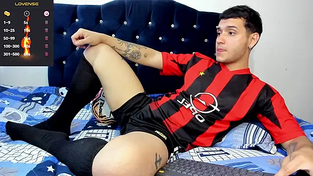 Noha white online show from 03-02-25, 06:24