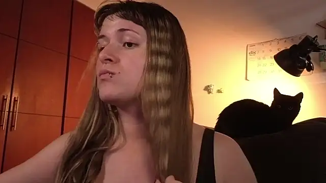 NEXT DOOR GIRL  online show from 01-09-26, 10:28