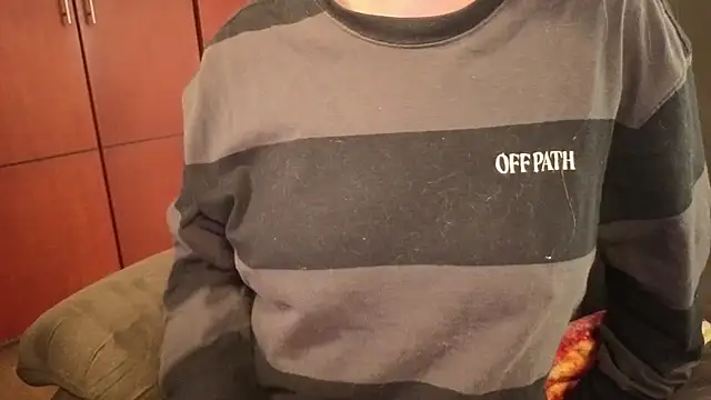 NEXT DOOR GIRL  online show from 01-15-26, 02:31