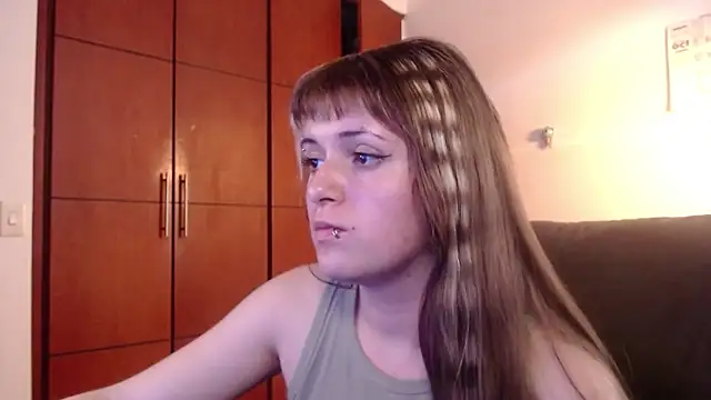 NEXT DOOR GIRL  online show from 10-16-25, 08:17