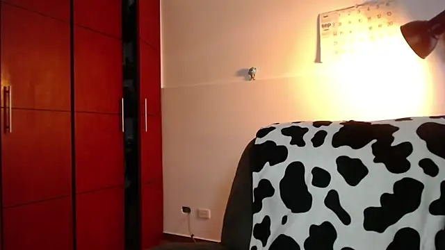 NEXT DOOR GIRL  online show from 09-25-25, 10:38