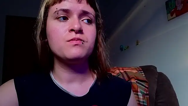 NEXT DOOR GIRL  online show from 04-01-26, 10:50