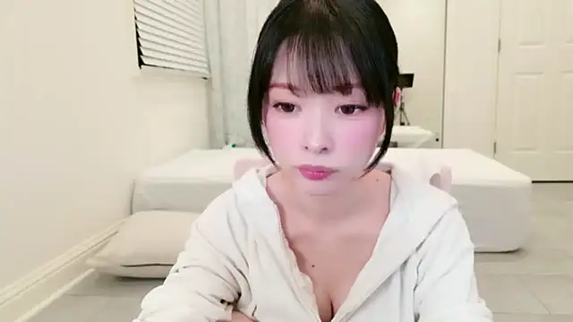 Snapshot of dalichuru chatting on 02-20-26, 11:06 dalichuru online show from 02-20-26, 11:06