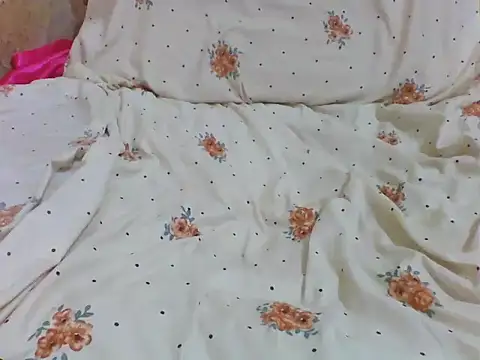 PRETTY-LIA online show from 06-07-26, 08:25