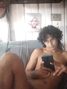 pedrodavid  online show from 06-06-26, 06:24