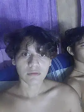 Snapshot of pedrodavid_ chatting on 11-11-25, 04:29 pedrodavid online show from 11-11-25, 04:29