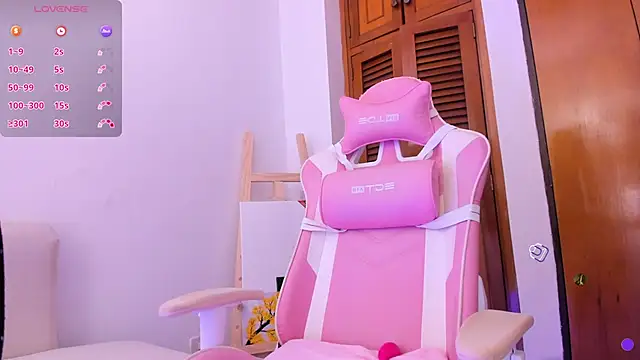 Caro martinezz online show from 02-24-26, 04:24