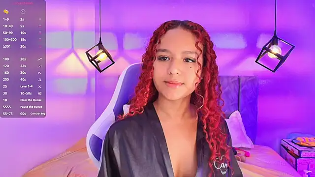 Snapshot of Sophiee_Velvet chatting on 09-09-25, 12:47 Sophiee Velvet online show from 09-09-25, 12:47