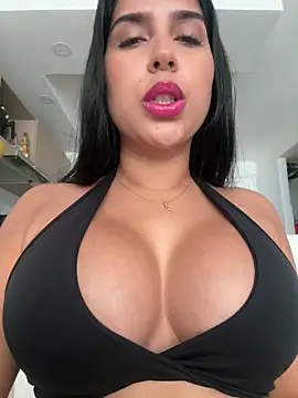 NiaSoler online show from 02-16-26, 02:05