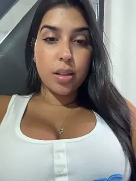 NiaSoler online show from 10-10-25, 09:04