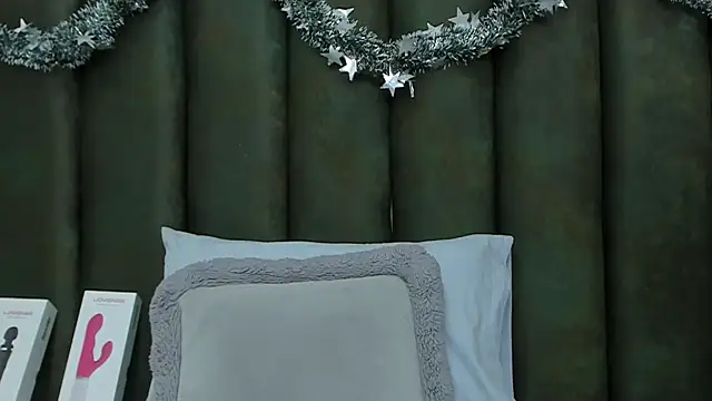 ThailyCherry online show from 12-22-25, 08:31