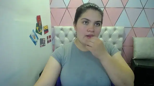 Snapshot of Marinasexxx chatting on 07-04-26, 06:45 Marinasexxx online show from 07-04-26, 06:45
