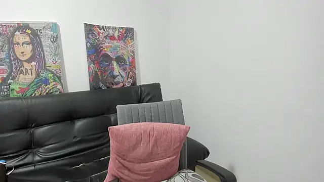 Snapshot of Himoreno25 chatting on 02-19-26, 12:40 Himoreno25 online show from 02-19-26, 12:40