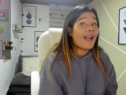 Enma  clark online show from 11-07-25, 04:17