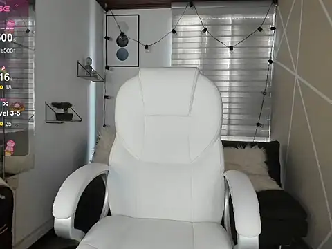 Enma  clark online show from 11-04-25, 08:45