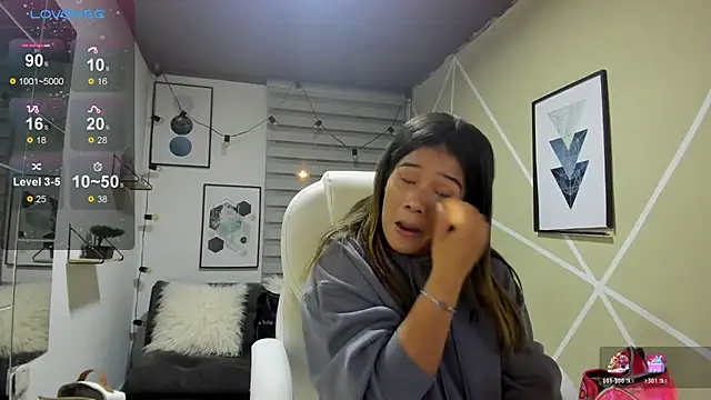 Enma  clark online show from 01-11-26, 04:41