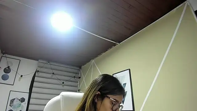 Enma  clark online show from 10-05-25, 04:03