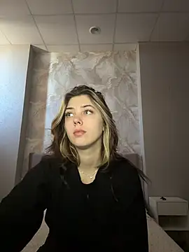 Vanessa Walters online show from 04-29-26, 03:11