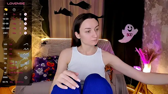 annacooleman online show from 10-28-25, 02:12