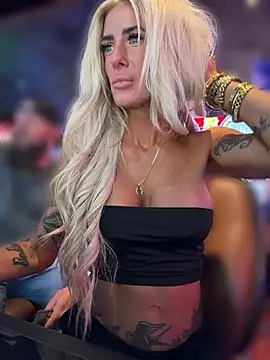 blondiluvsanal online show from 06-10-26, 03:52
