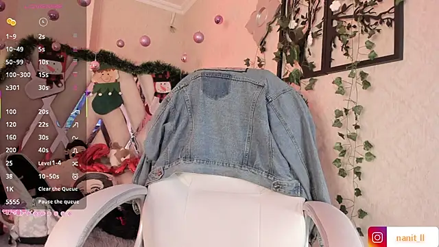 Punkys  online show from 12-19-25, 01:42