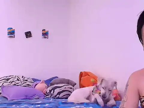 Snapshot of Lady_Godss chatting on 09-08-25, 04:28 Lady Godss online show from 09-08-25, 04:28