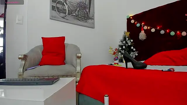 Snapshot of Lady_Godss chatting on 12-07-24, 01:08 Lady Godss online show from 12-07-24, 01:08