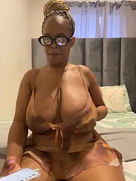 Snapshot of Saggy_areola95 chatting on 04-23-26, 01:46 Saggy areola95 online show from 04-23-26, 01:46