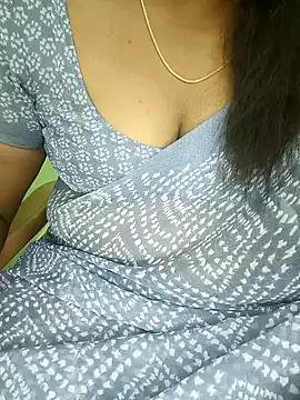 Snapshot of tamil_subha69 chatting on 12-23-24, 04:12 tamil subha69 online show from 12-23-24, 04:12