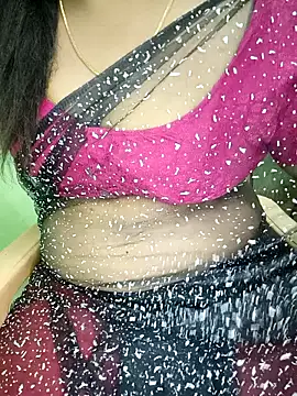 Snapshot of tamil_subha69 chatting on 12-05-24, 01:55 tamil subha69 online show from 12-05-24, 01:55