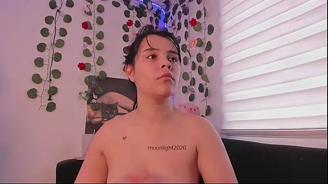 moonliiiight1 online show from 03-16-26, 05:05