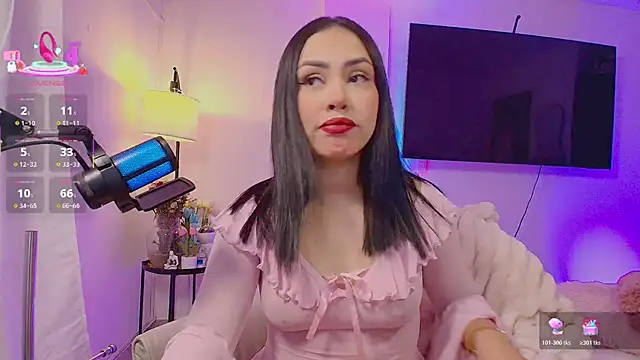 Snapshot of Maya_Bluee chatting on 06-11-26, 11:24 Maya Bluee online show from 06-11-26, 11:24