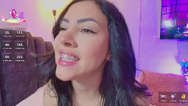 Snapshot of Maya_Bluee chatting on 04-26-26, 03:59 Maya Bluee online show from 04-26-26, 03:59