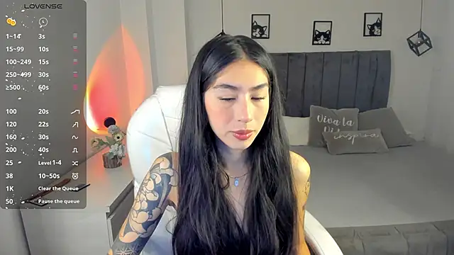 Snapshot of Beck_jones chatting on 02-21-25, 02:06 Beck jones online show from 02-21-25, 02:06
