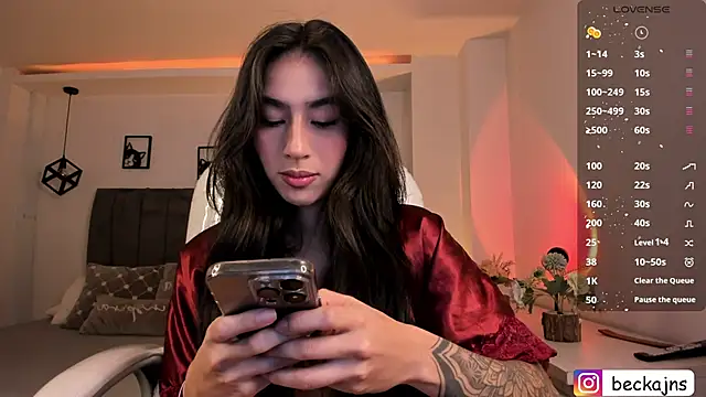 Snapshot of Beck_jones chatting on 03-21-25, 03:02 Beck jones online show from 03-21-25, 03:02