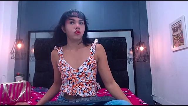 AndreaGil  online show from 09-12-25, 07:13