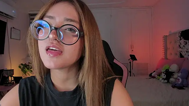 SweetJennaa online show from 10-01-25, 02:17