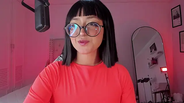 SweetJennaa online show from 10-30-25, 10:17