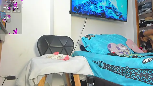 lily evil online show from 03-18-26, 05:25