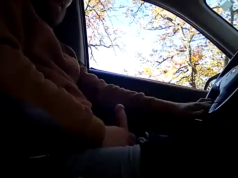 Snapshot of otterlover123 chatting on 11-04-25, 04:33 otterlover123 online show from 11-04-25, 04:33