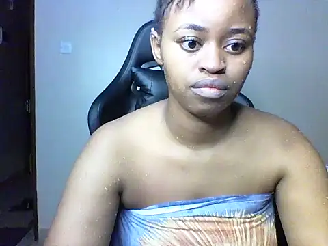 Candii wet  online show from 02-12-26, 12:43