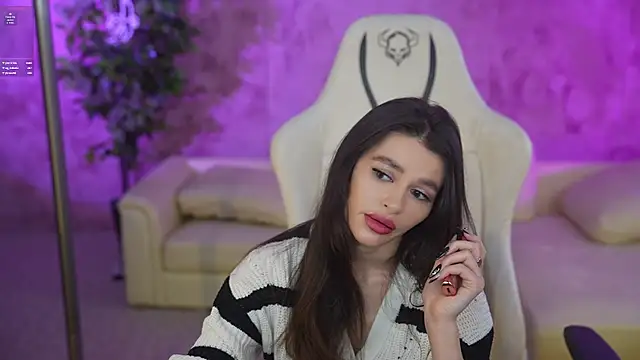 Snapshot of Gabriella054 chatting on 03-03-25, 07:57 Gabriella054 online show from 03-03-25, 07:57