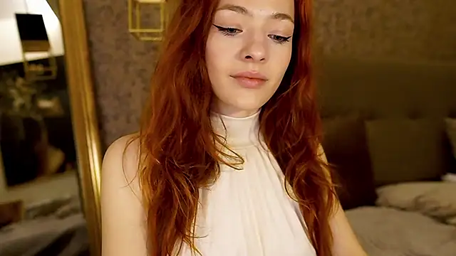 Snapshot of MiaRouge chatting on 05-16-26, 12:53 MiaRouge online show from 05-16-26, 12:53