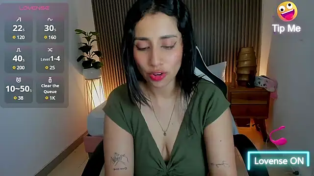 Snapshot of venuz_lee chatting on 01-30-25, 01:09 venuz lee online show from 01-30-25, 01:09