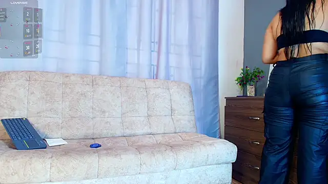 jade brunnette online show from 11-06-25, 08:13