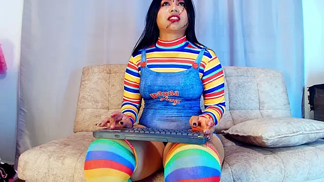 jade brunnette online show from 10-31-25, 09:00