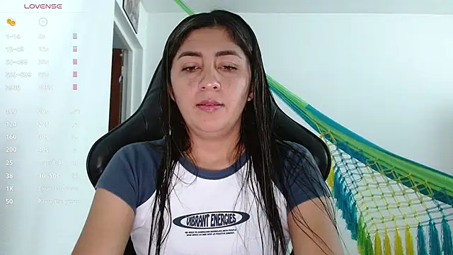 danna peterson1 online show from 04-12-26, 07:50