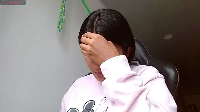 danna peterson1 online show from 10-29-25, 05:23