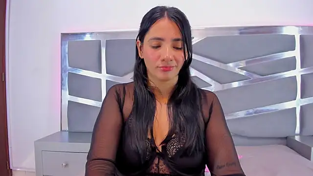 Snapshot of DashaFoxxx chatting on 09-16-25, 01:23 DashaFoxxx online show from 09-16-25, 01:23